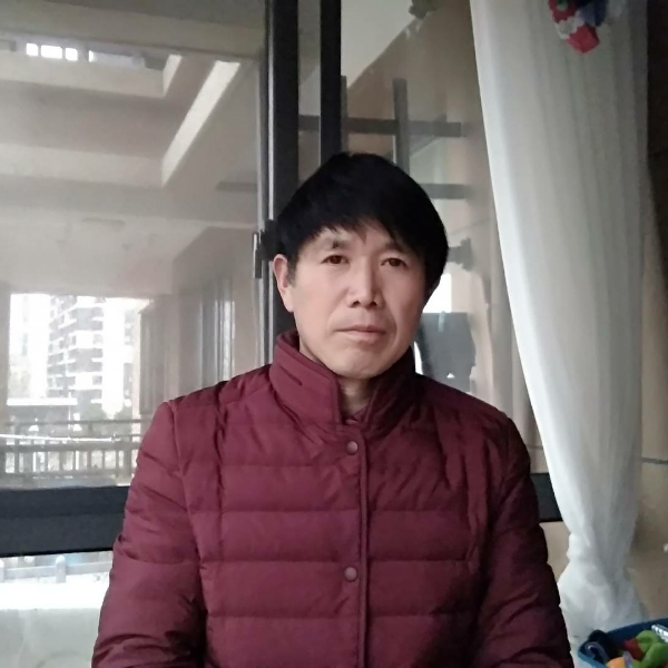 斯文爱恋香烟的照片