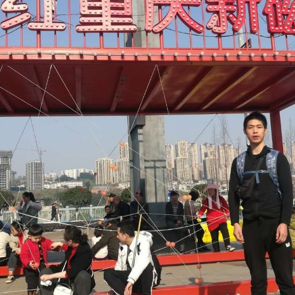 帅哥沉默的照片
