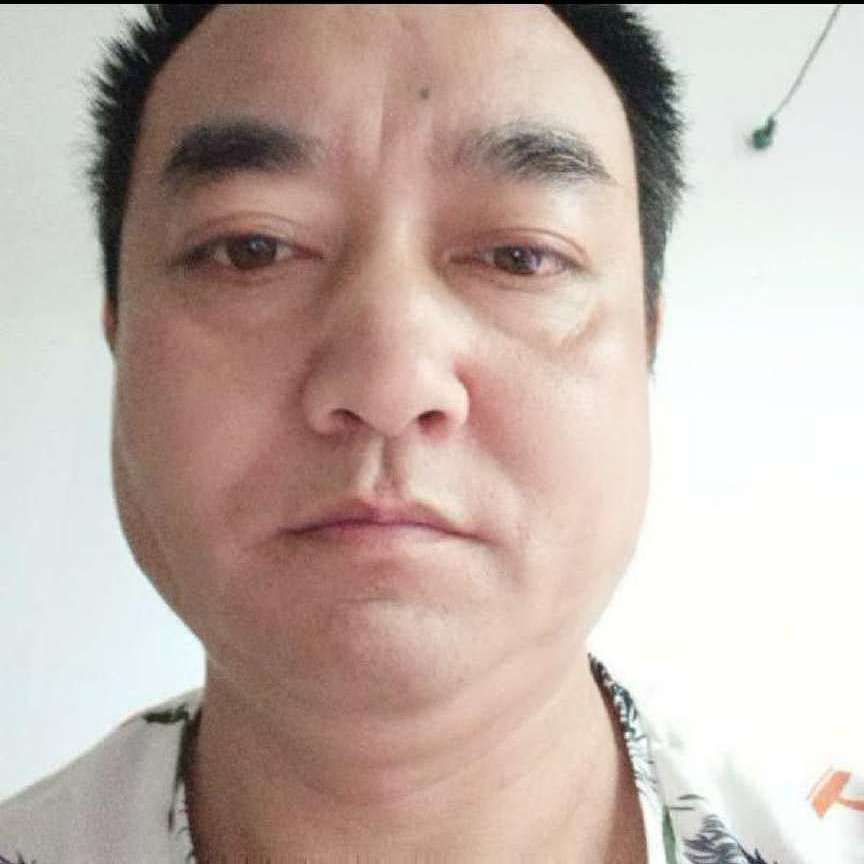 洪道富的照片