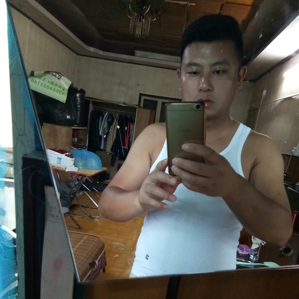 大叔透彻的照片