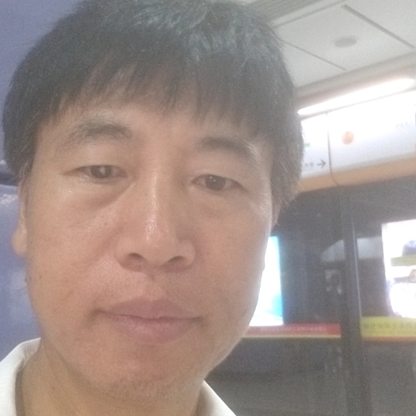 眼神笑尊敬清山的照片
