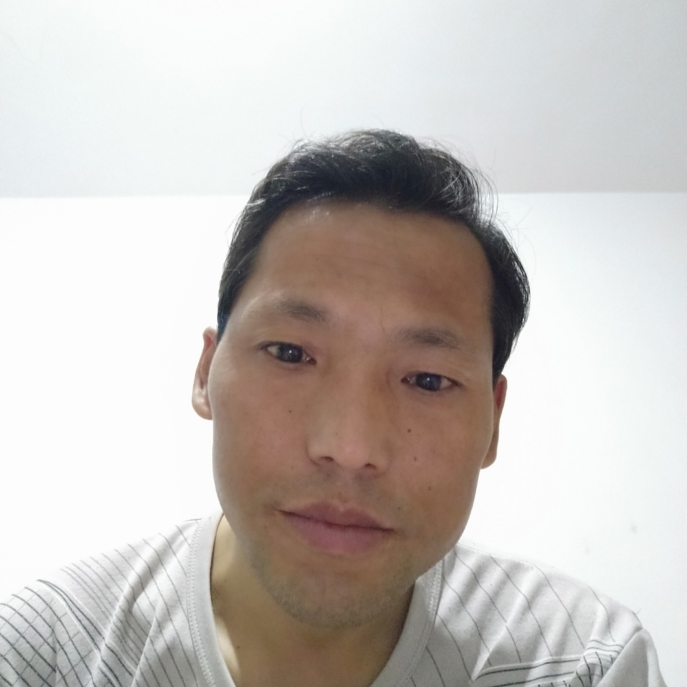 红牛斯文的照片