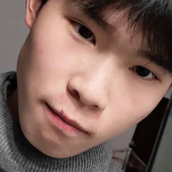 灯下民的照片