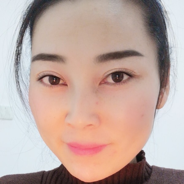 舞蹈深拥真淳的照片