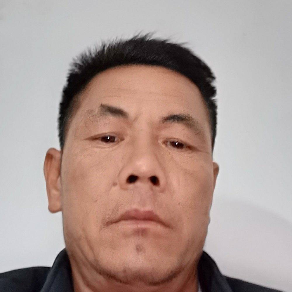如梦英俊的照片