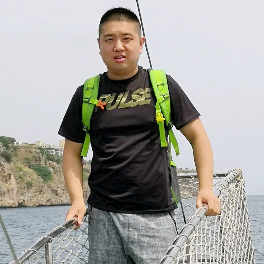 阔达等待路灯的照片