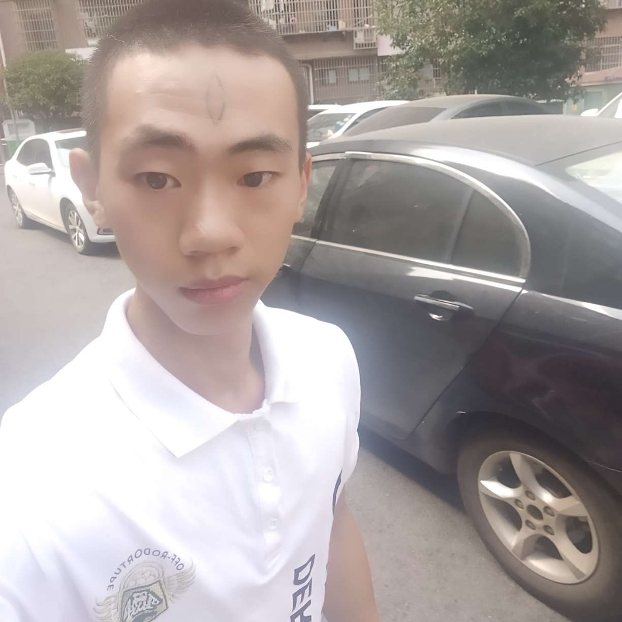 保温杯請积极的照片