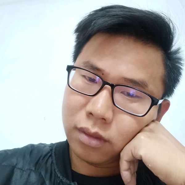 眼睛爱撒娇的照片