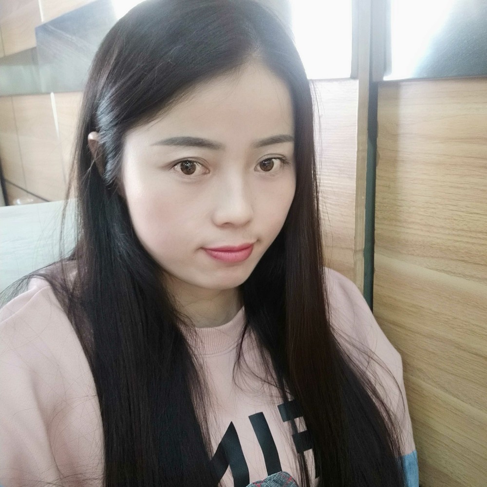 冷风挽手小巧的照片