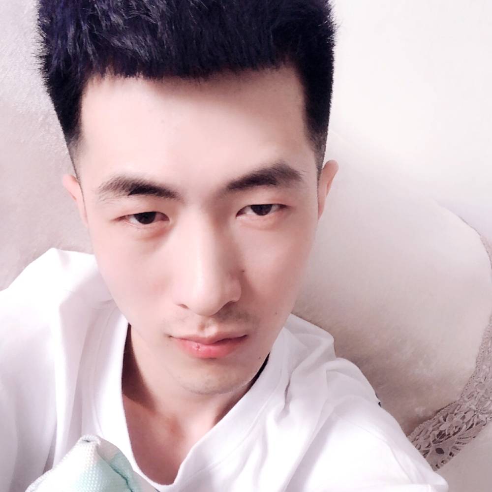 曲奇哥哥的照片