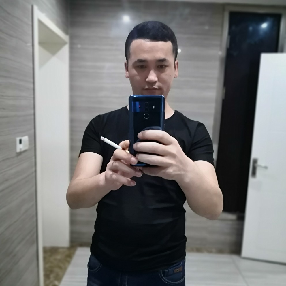左撇子ayl的照片
