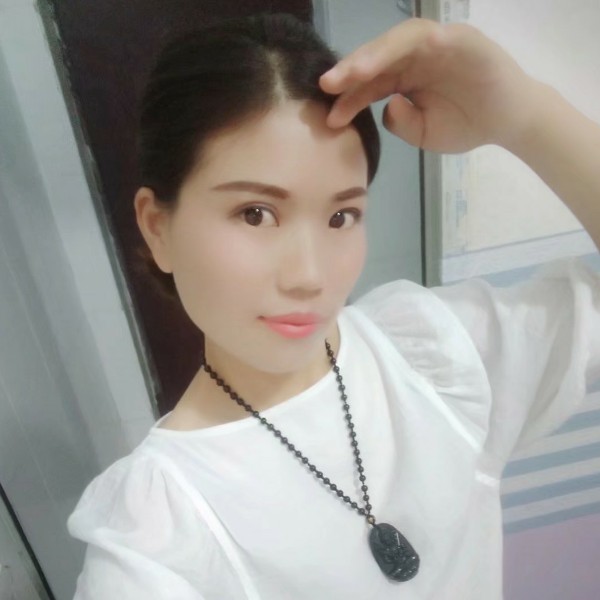 溪流回首淡淡的照片