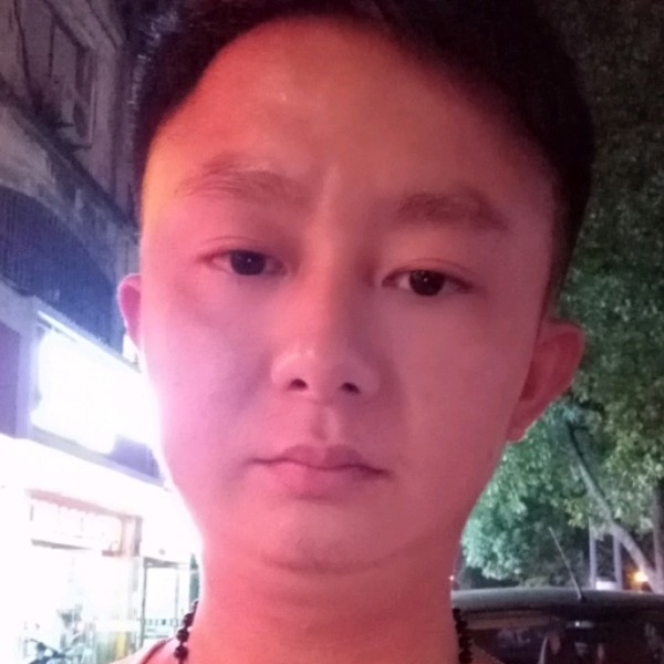 神勇扯蜜粉的照片