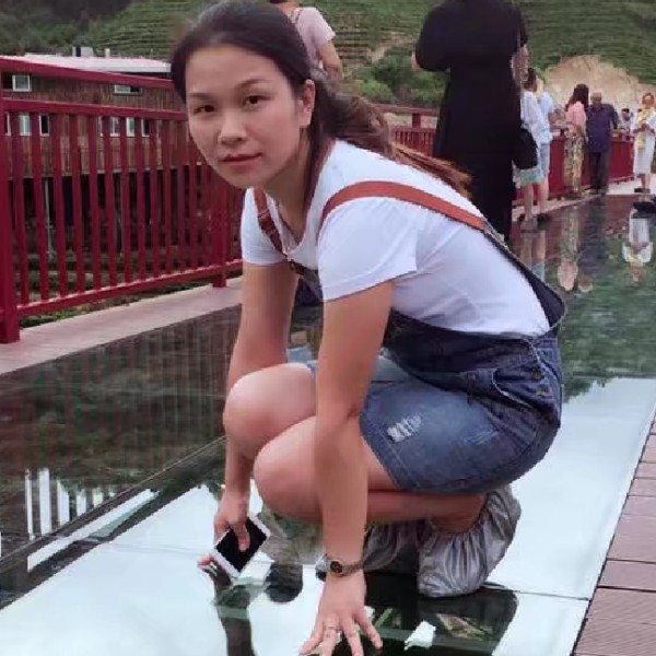 无奈小丸子的照片