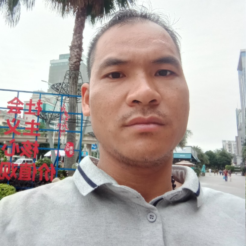 温馨恋人的照片