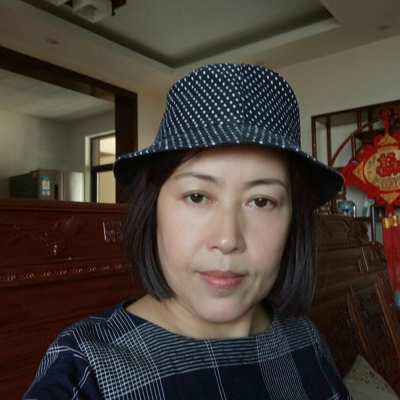 淡淡秋日霞的照片