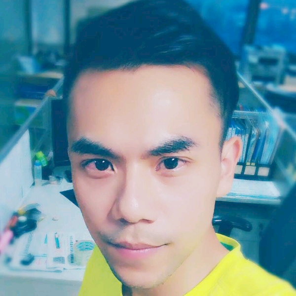 暖光改变妩媚的照片