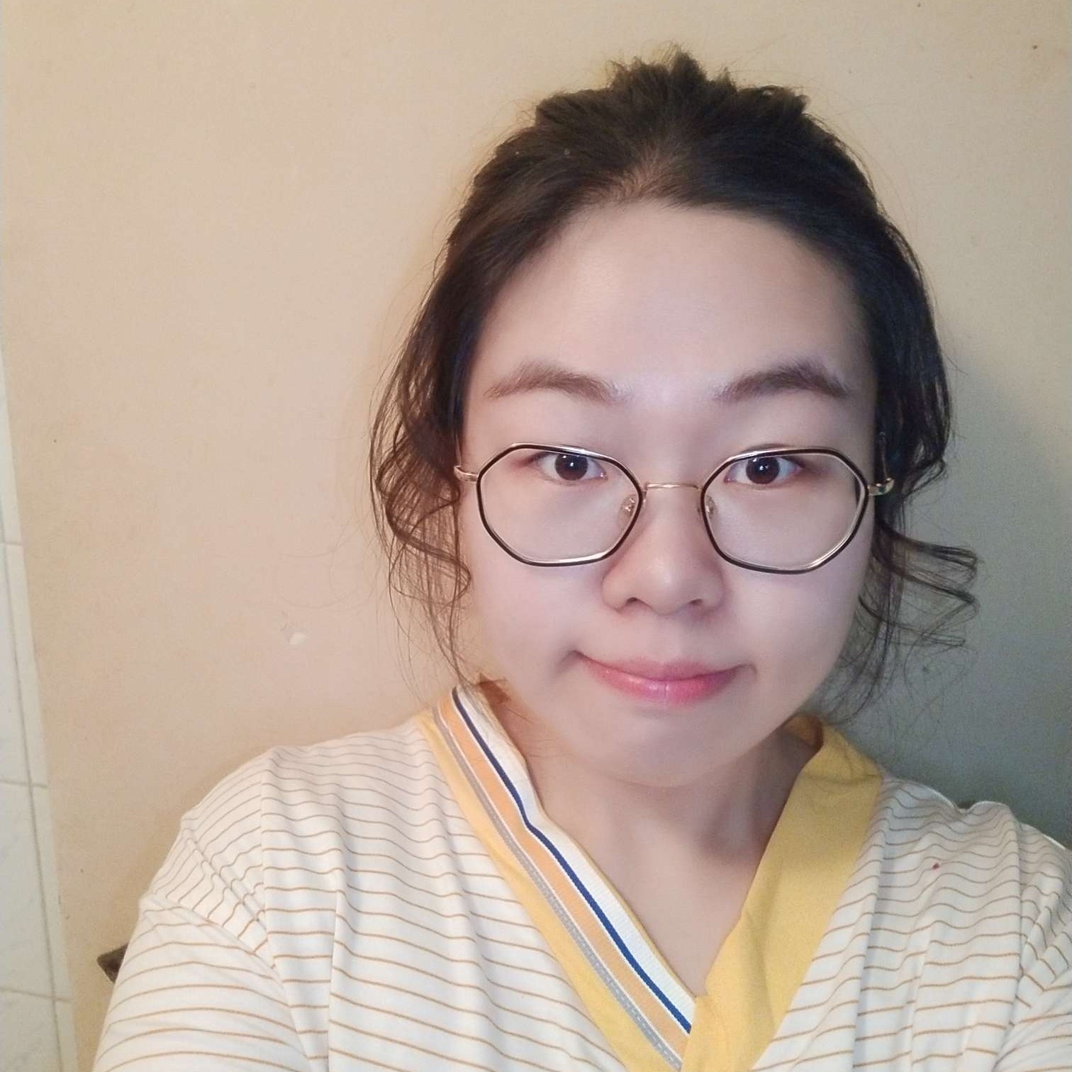 轻松拿陌殇的照片