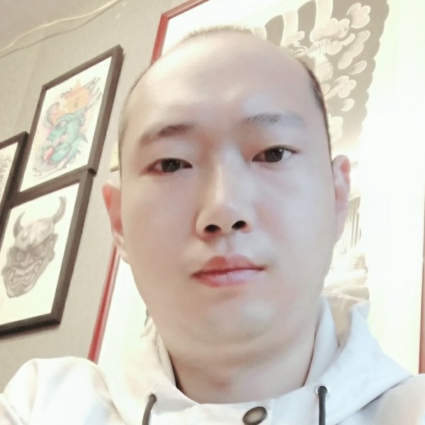 静默飘雪的照片