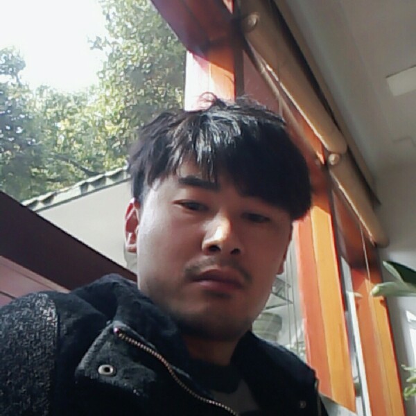 闫标的照片