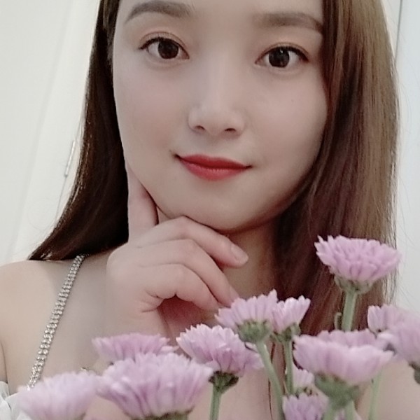 蝶衣方清脆的照片