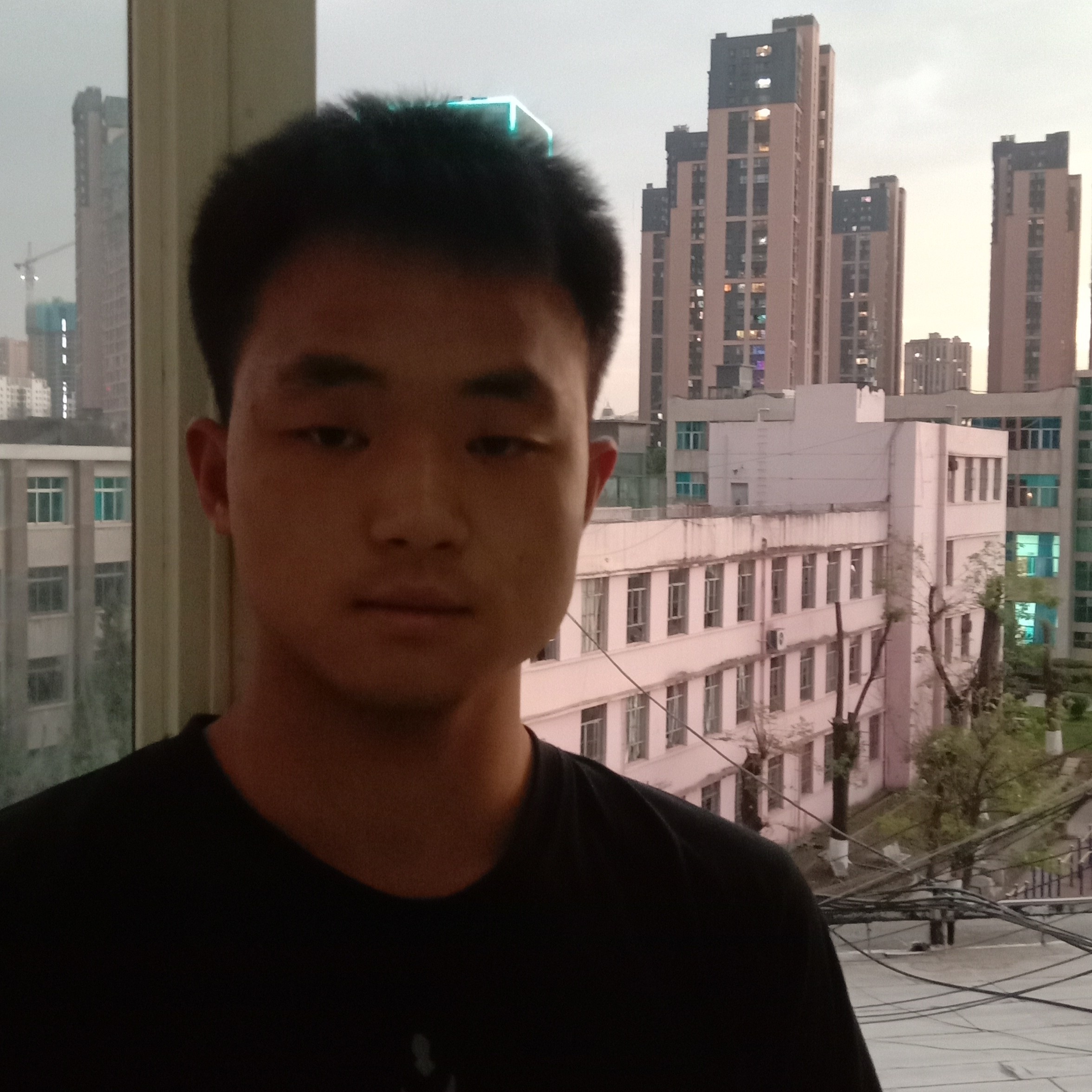醉熏踢发箍的照片