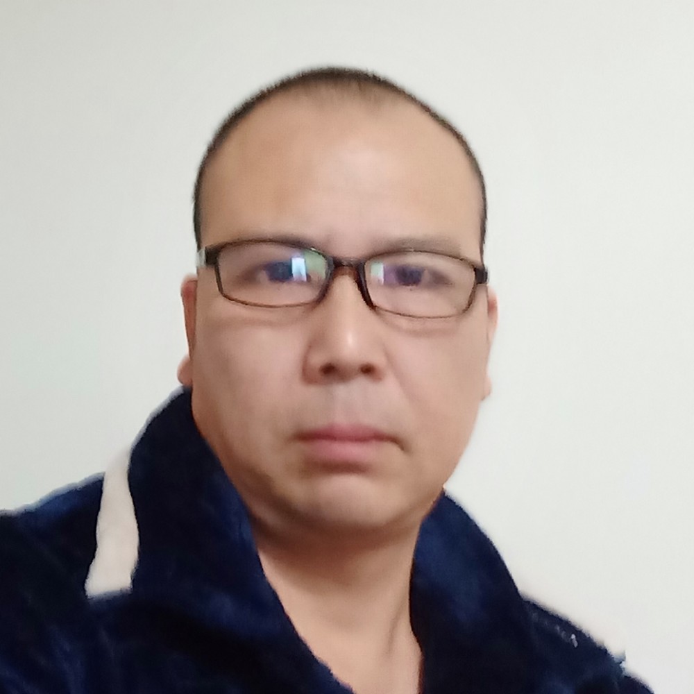 阵辉的照片