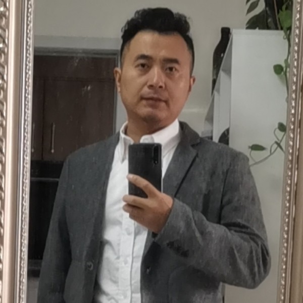 寻志爱的照片