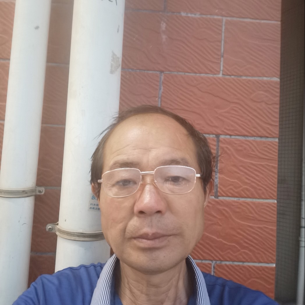 跳跳糖明理的照片