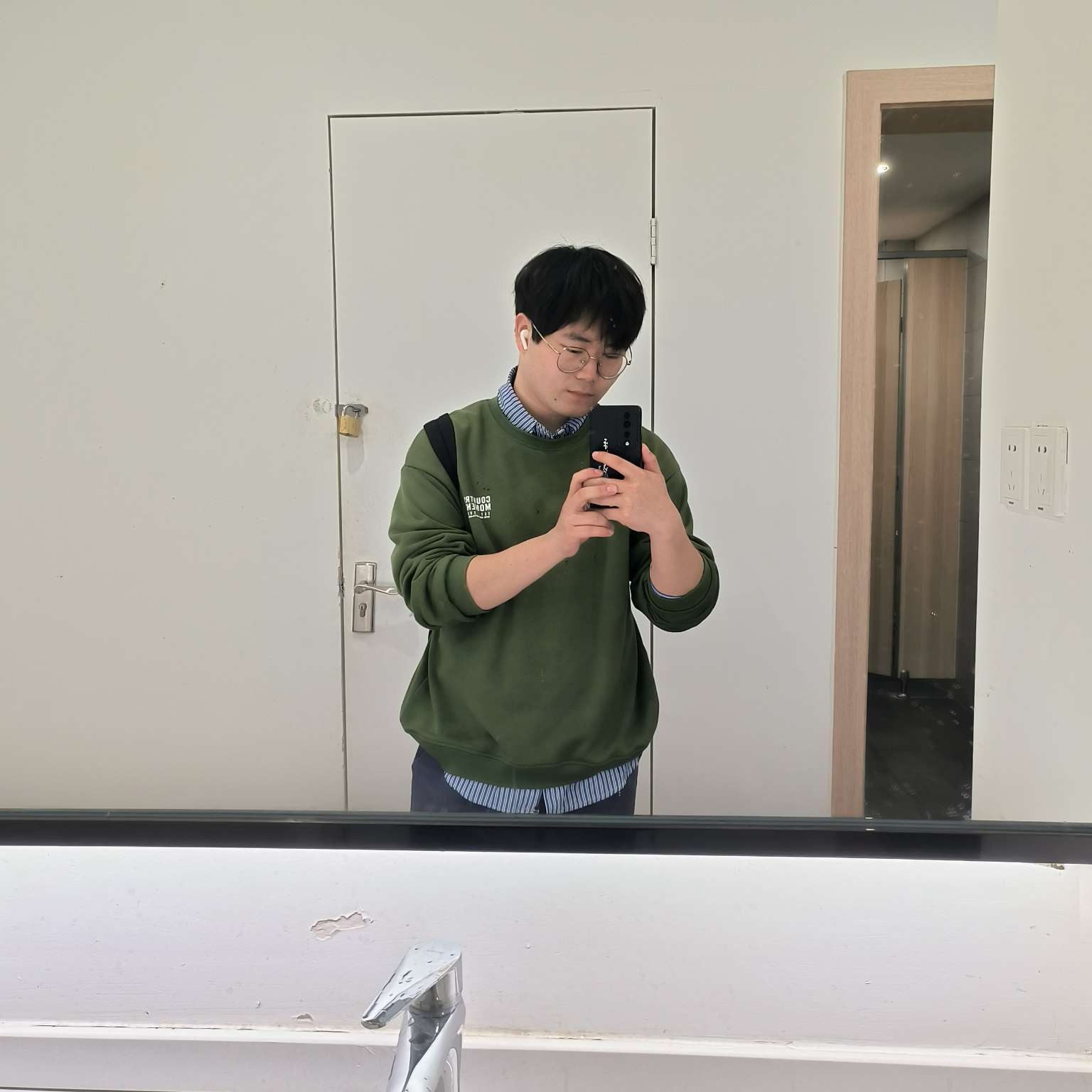 小蚂蚁的忐忑的照片
