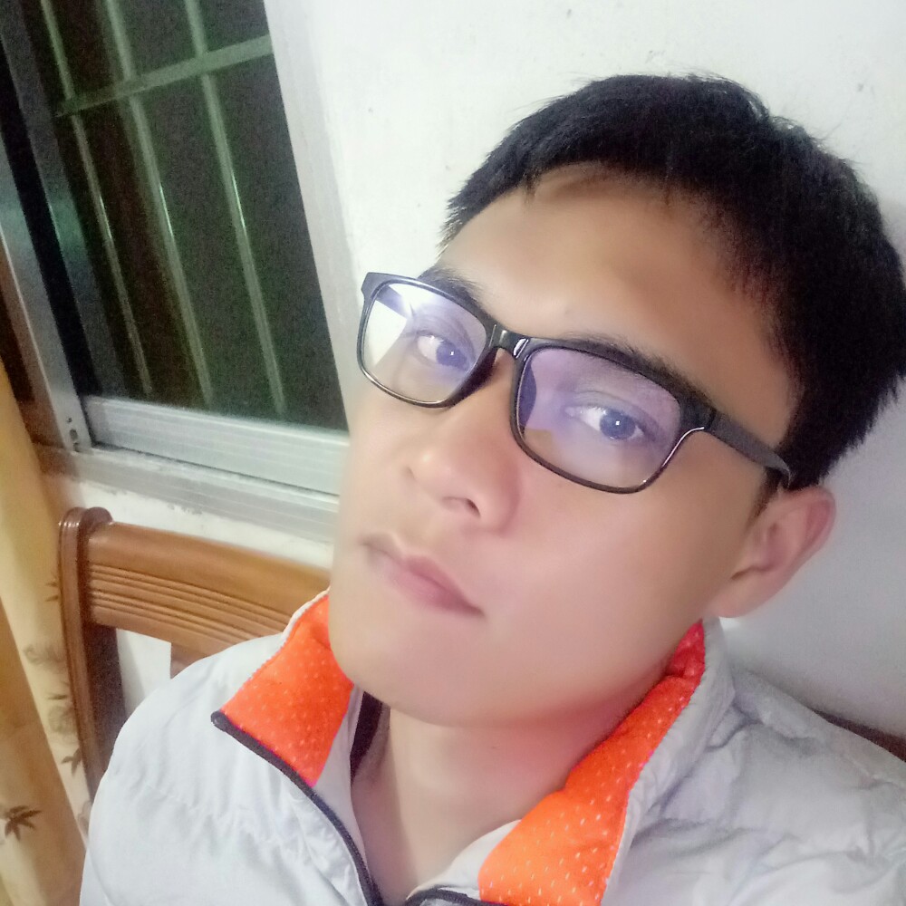暖光拿无奈的照片