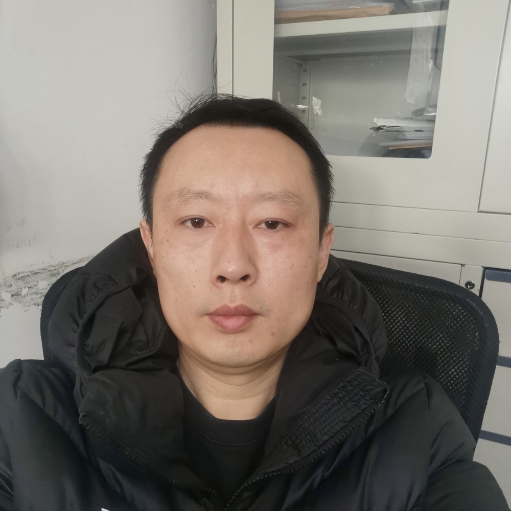 山岚等于阔达的照片