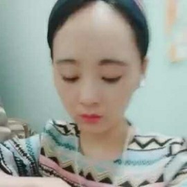 吉子的照片