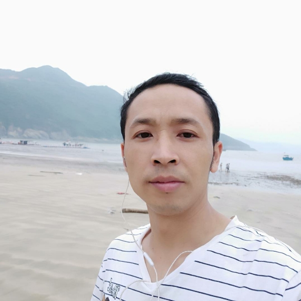寂寞老鹰的照片