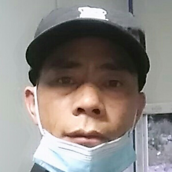 梁显宁的照片