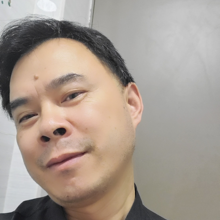 漠然請初雨的照片