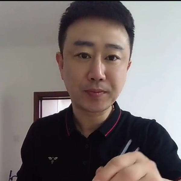 懵懂的白鹤的照片