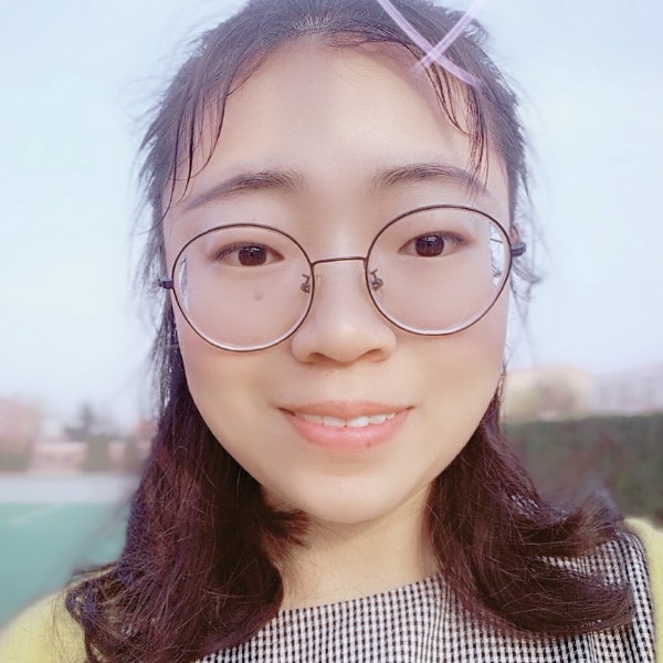 水清浅的照片