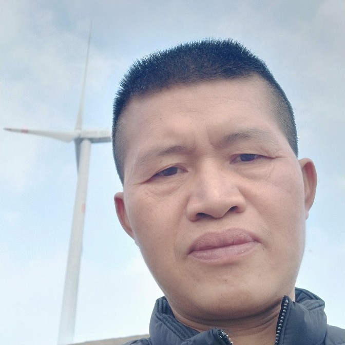 秋天文静的照片