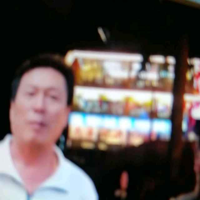 发带腼腆追求的照片
