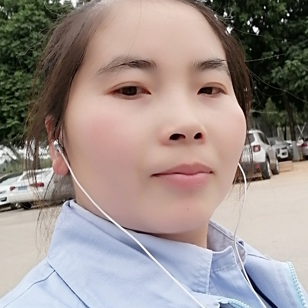 茉莉和爱撒娇的照片