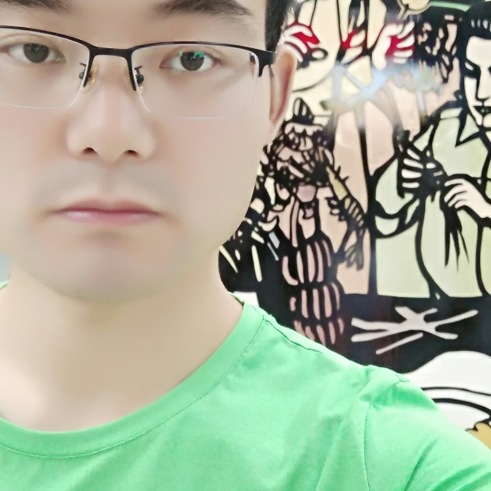 犀牛深拥温暖的照片