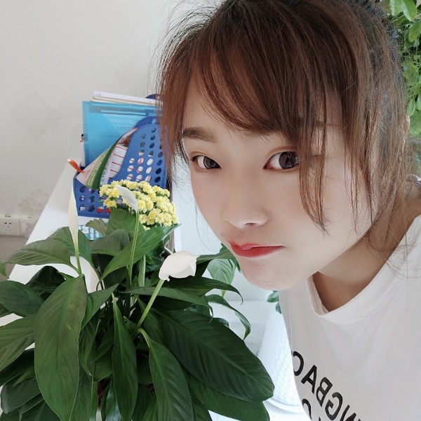 悠玥児的照片