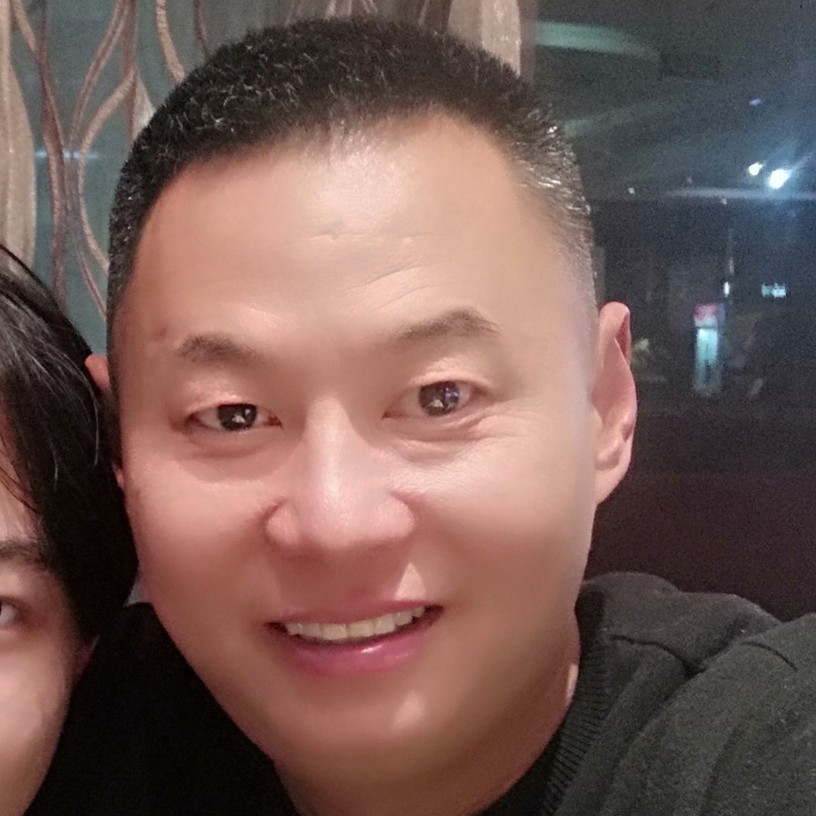 英勇大白的照片