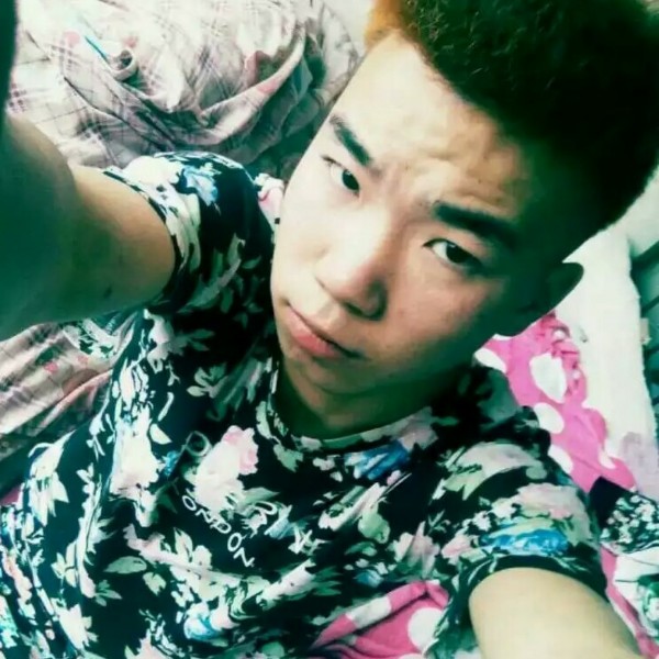 寻找自己的那个她的照片