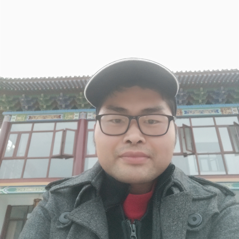 雷笑笑的照片