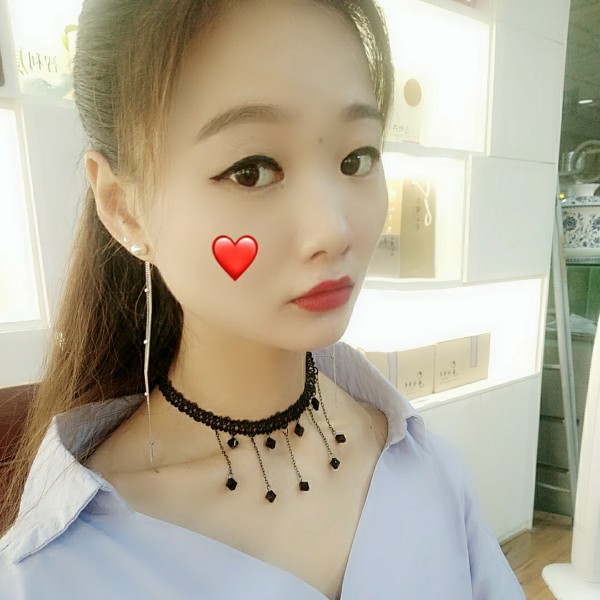 吖头(⑉°з°)的照片