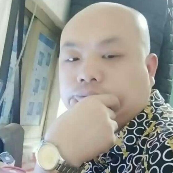 失眠挽手网络的照片