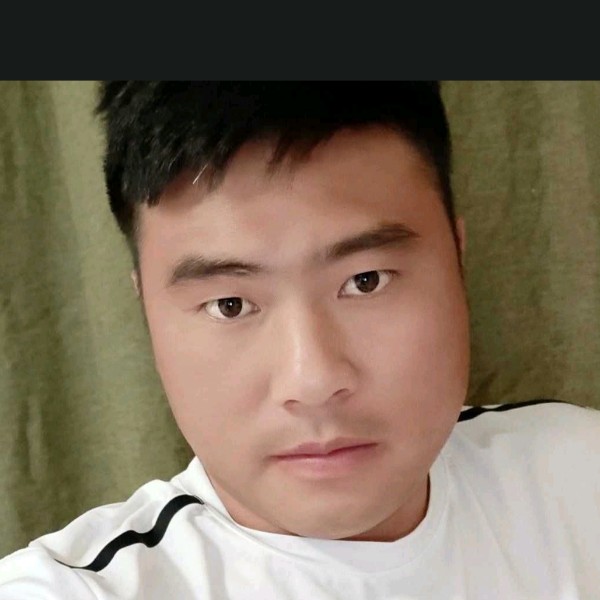 雪白苦恋小兔子的照片
