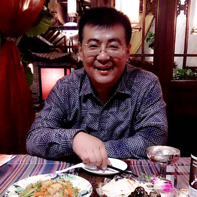 带头大叔的照片
